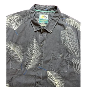 Tommy Bahama Mens Hawaiian Shirt Silk Gray Feathers Pockets XL Island Modern Fit